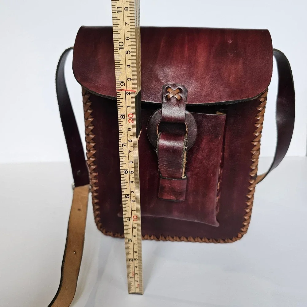 N/A handcrafted leather